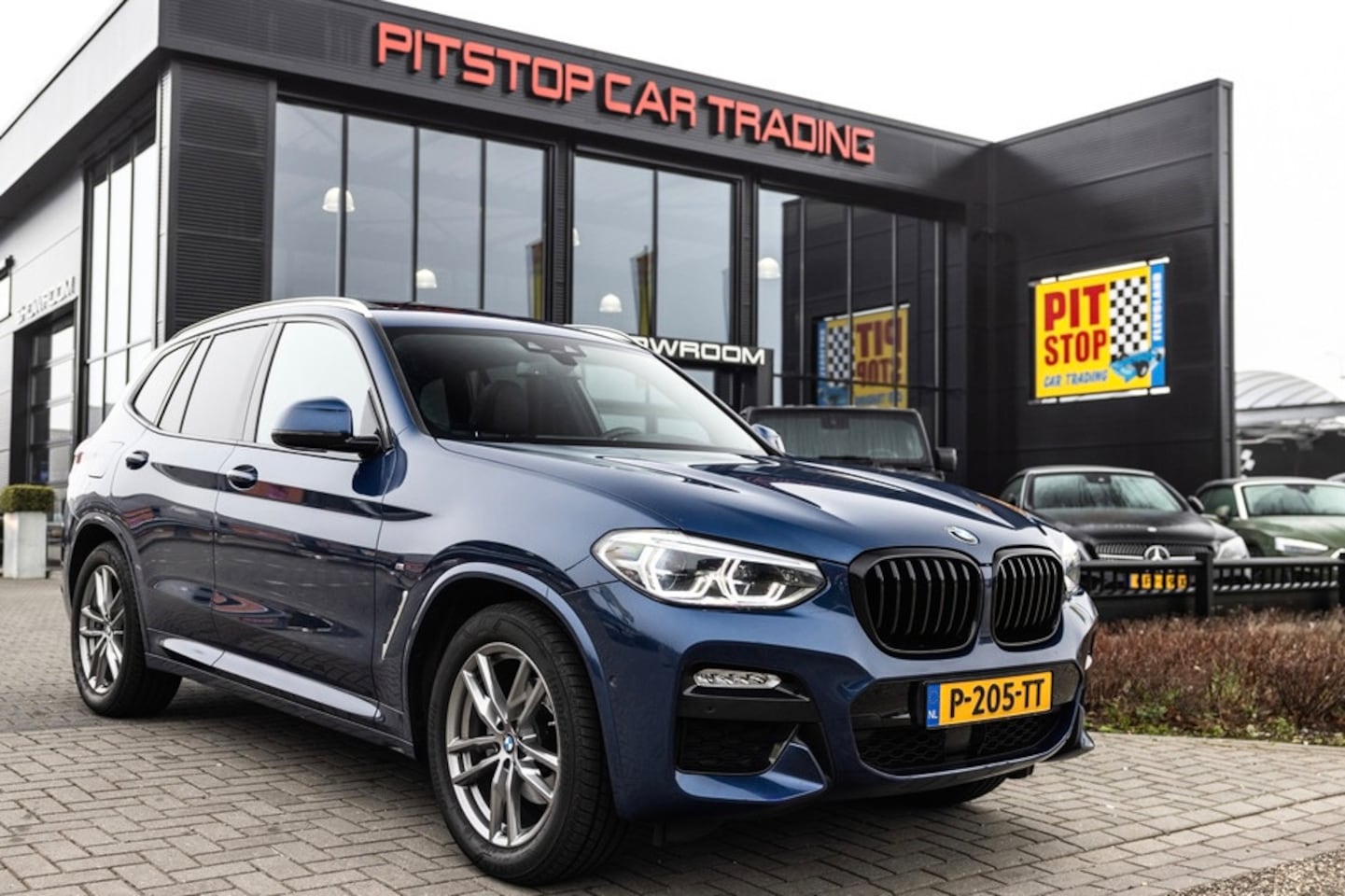 BMW X3 - XDrive20d M-Sport, 190 PK, Pano, Harman & Kardon, Camera! - AutoWereld.nl