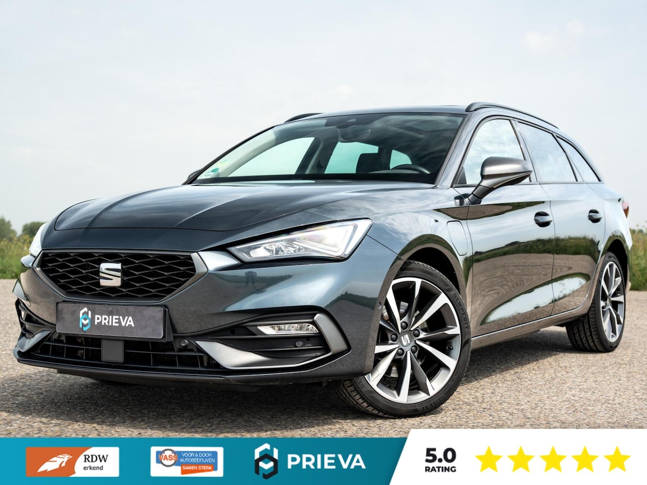 SEAT Leon Sportstourer - 1.4 e-Hybrid FR | Panorama | Leder/Alcantara | Camera | Elektrische achterklep | Dealer on - AutoWereld.nl
