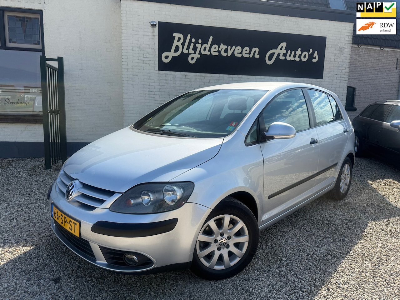 Volkswagen Golf Plus - 1.6 Comfortline Automaat | Airco | Clima |PDC | Trekhaak - AutoWereld.nl