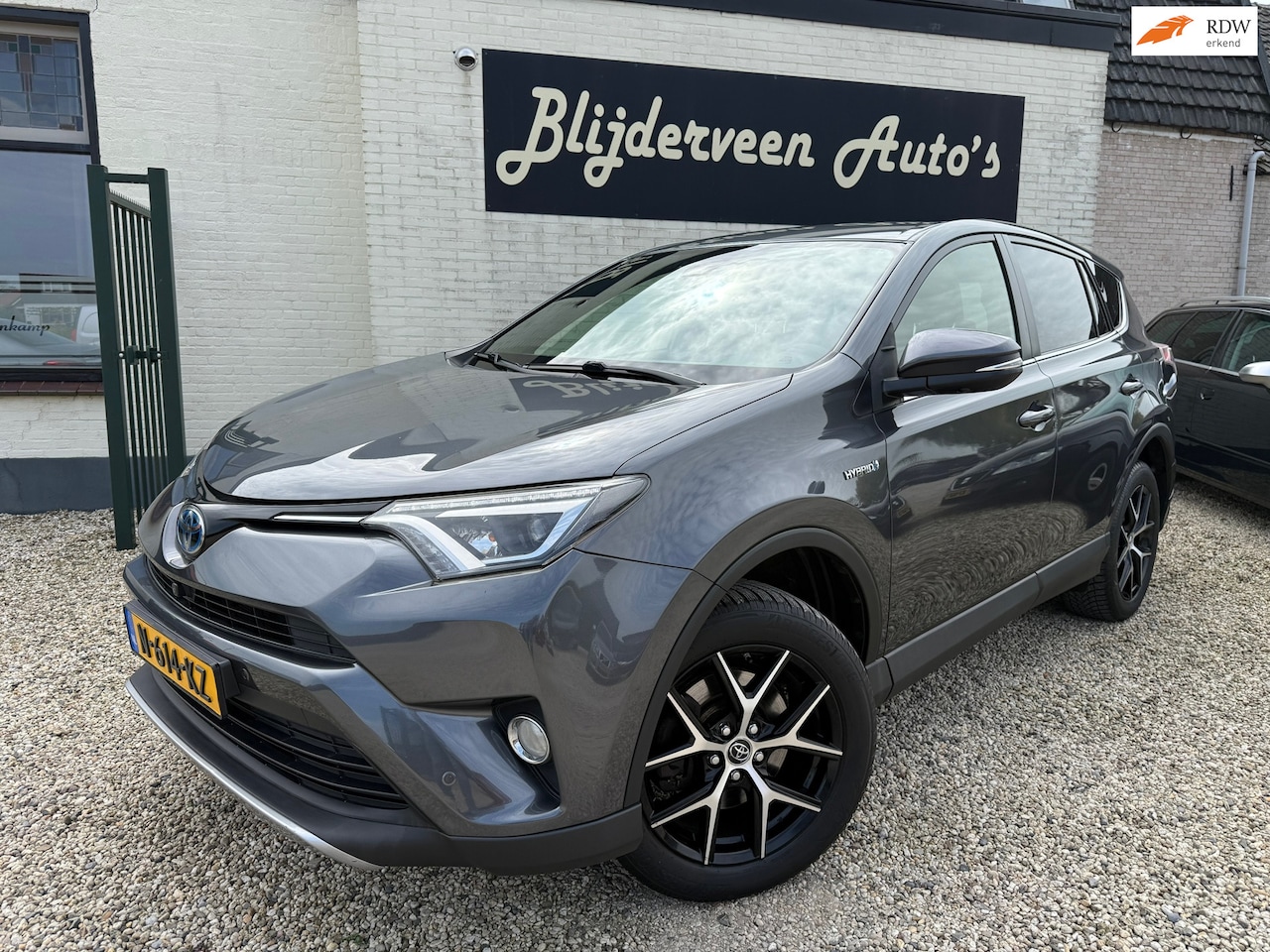 Toyota RAV4 - 2.5 Hybrid AWD Dynamic 360 Camera | Keyless | Navi | Trekhaak - AutoWereld.nl