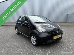 Toyota Aygo - 1.0-12V +