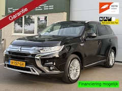 Mitsubishi Outlander - 2.4 PHEV Pure Nap Carplay Keyless Camera Trekhaak Cruise Clima Nav