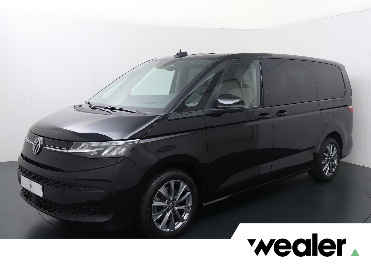 Volkswagen Multivan - 1.4 eHybrid L1H1 Life | 218 PK | Trekhaak | Achteruitrijcamera | Head-up display | Adaptiv - AutoWereld.nl