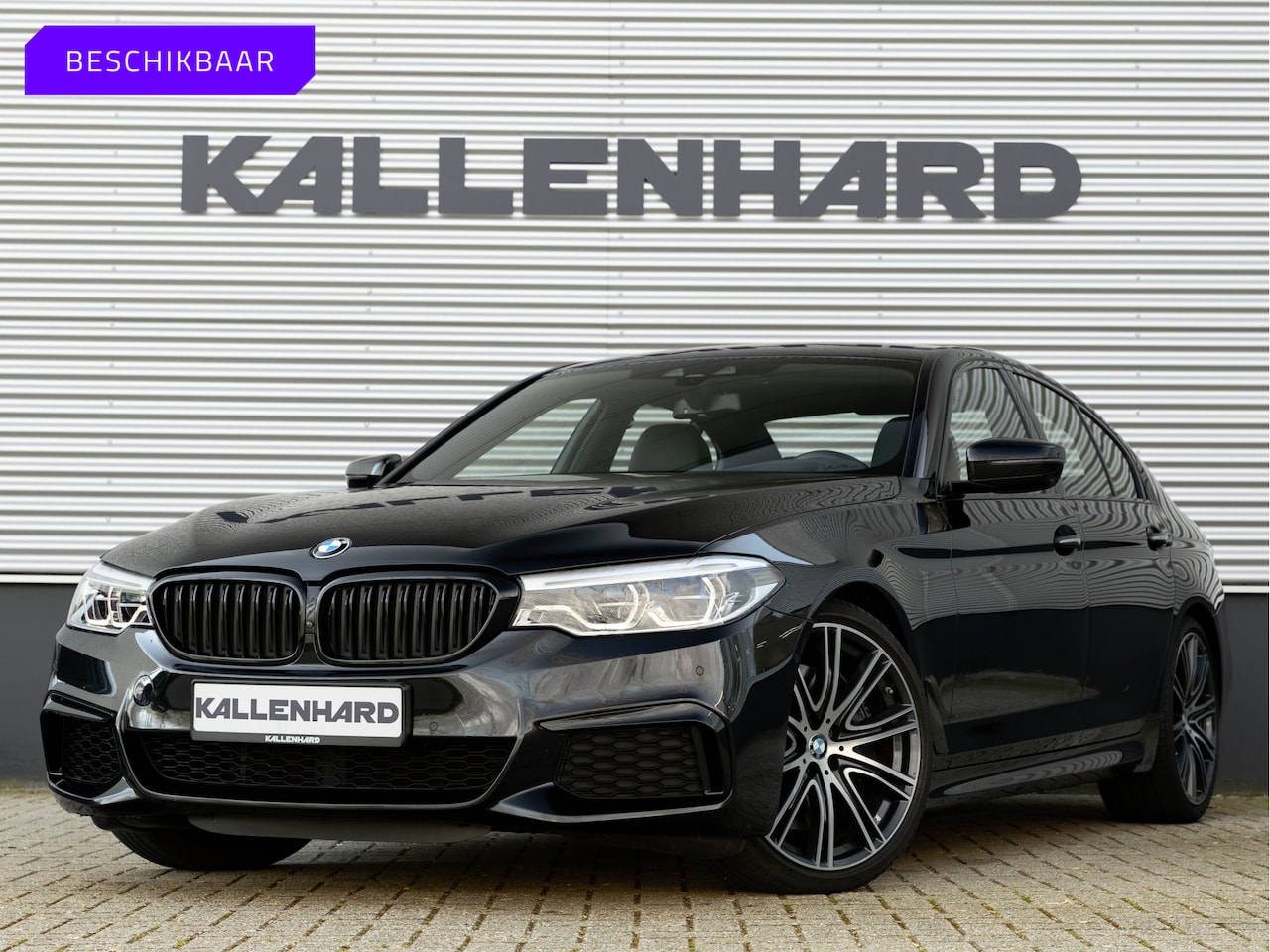 BMW 5-serie - M550i xDrive - Nappa Leder - Standkachel - Parking Ass Plus - Soft Close - AutoWereld.nl