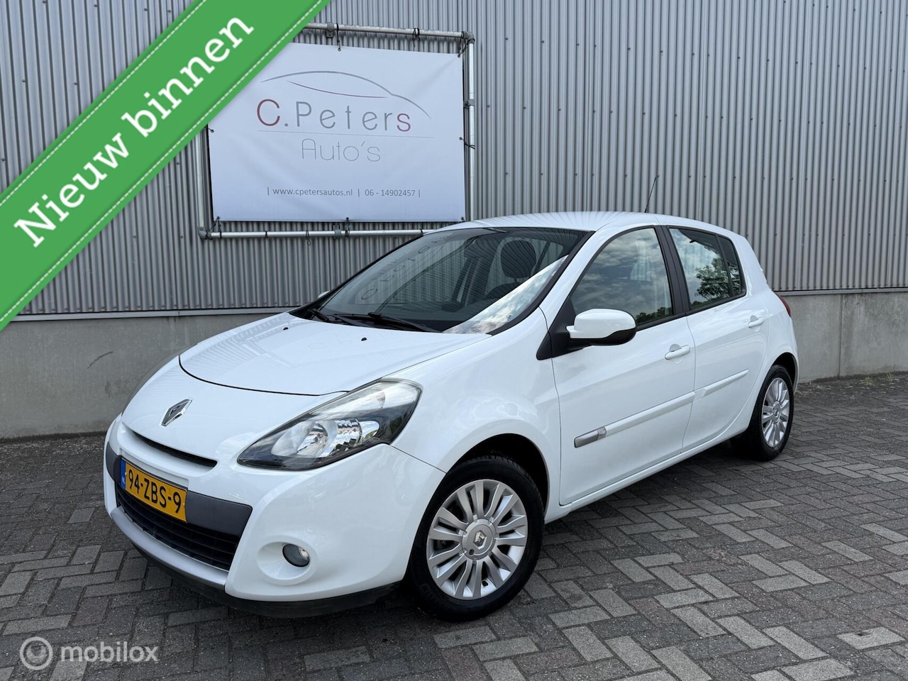 Renault Clio - 1.2 TCe Collection 2012 / Airco / Cruisecontrol / Trekhaak / Dealeronderhouden NAP - AutoWereld.nl