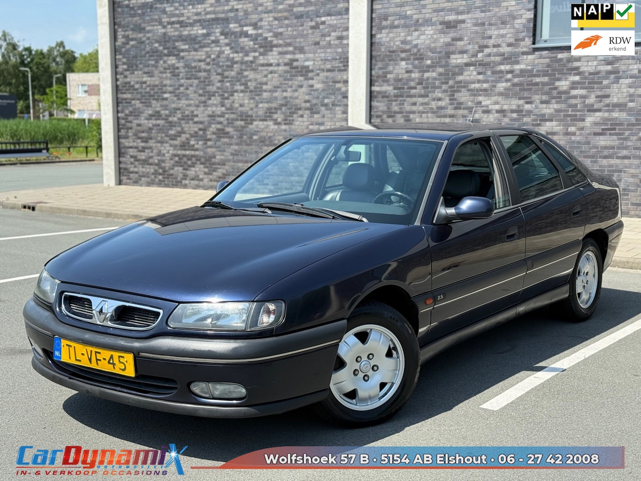Renault Safrane - 2.5 RXE | Automaat | Leder | Airco | Zeldzaam | Youngtimer - AutoWereld.nl