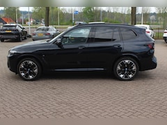 BMW iX3 - High Executive 80 kWh / Trekhaak / Panoramadak / 360Camera / Head-up / 20'' / Leder / Harm