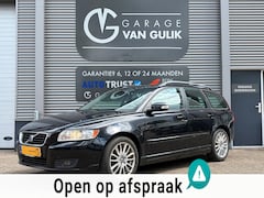Volvo V50 - 2.0 Momentum 146PK Trekhaak, Clima, Cruise, ElektrRamen+Spiegels, Radio/Cd-Speler, Dakrail
