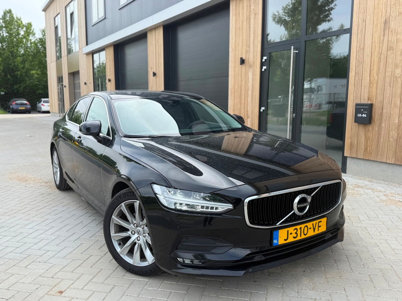 Volvo S90 - 2.0 D3 Inscription (bj 2019) AUT|LEER|H&K|CAMERA|INCL BTW - AutoWereld.nl