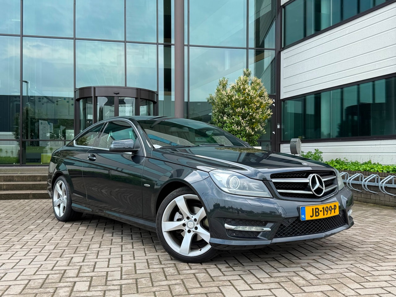 Mercedes-Benz C-klasse Coupé - 180 Ambition | AUT | Strakke auto - AutoWereld.nl