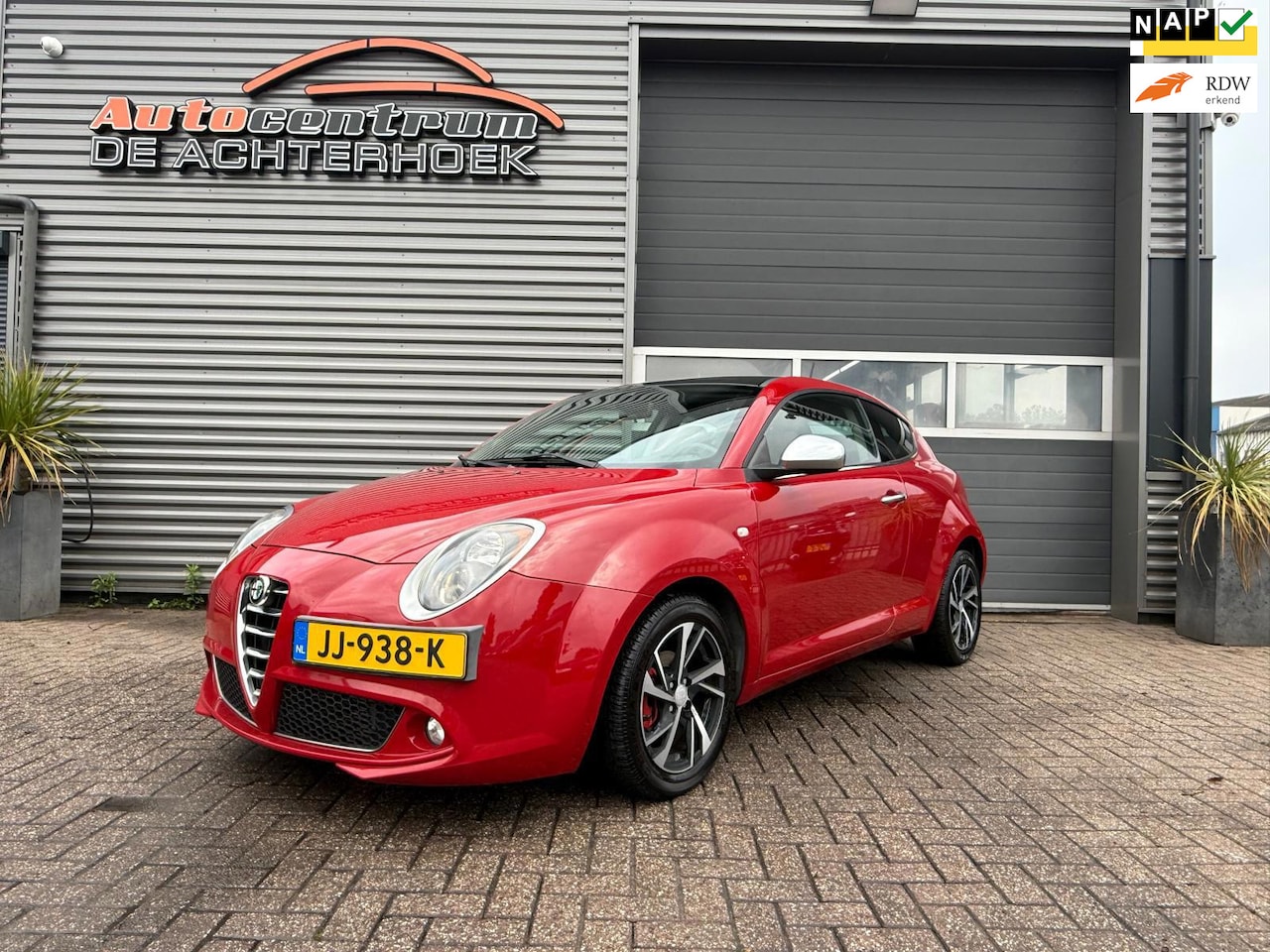 Alfa Romeo MiTo - 0.9 TwinAir Exclusive Cruise Control / PDC / Panodak!! - AutoWereld.nl