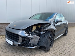 Porsche Cayenne - 3.6 GTS V6 440pk Bose, Sportchrono, Camera, Stoelverwarming Voor/Achter, Verwarmd Stuurwie