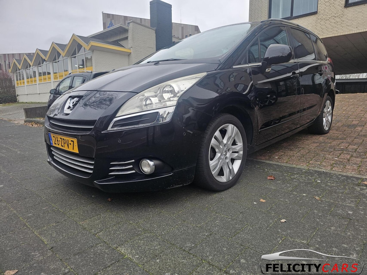 Peugeot 5008 - 1.6 THP Blue Lease Executive 7p. 1.6 THP Blue Lease Executive 7p. - AutoWereld.nl