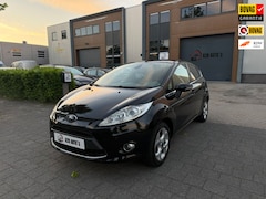Ford Fiesta - 1.4 Ghia | NAP | Airco |Nieuwe APK