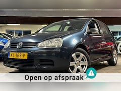 Volkswagen Golf - 1.6 Trendline|NweAPK|Panoramadak|AppleCarplay|Airco|5Deurs