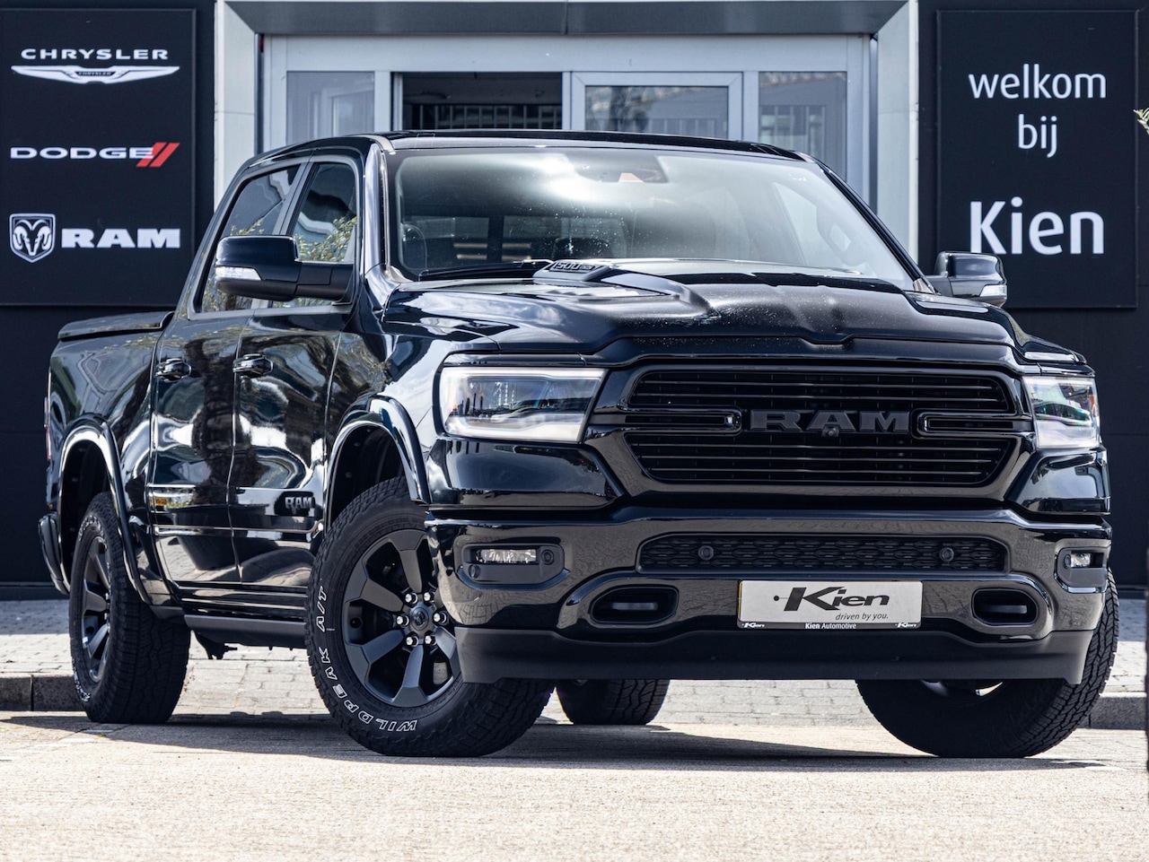 Dodge Ram 1500 - 5.7 V8 4x4 Crew Cab Laramie | LPG | Pano-dak | Navi | - AutoWereld.nl