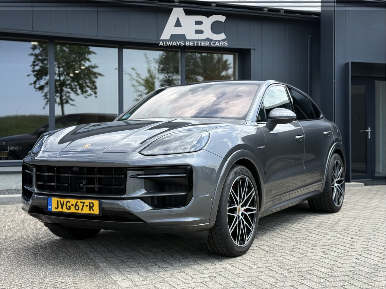 Porsche Cayenne Coupé - 3.0 S E-Hybrid Meesturende achteras / HUD - AutoWereld.nl