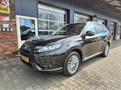 Mitsubishi Outlander - 2.4 PHEV INTENSE+, Trekhaak, Carplay, 360 Camera, Zonnedak, Elektrische Achterklep, ALL IN