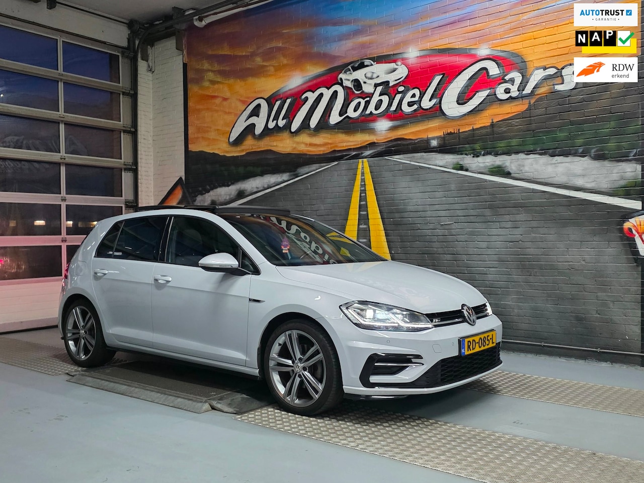 Volkswagen Golf Variant - 1.5 TSI R-Line 1.5 TSI R-Line - AutoWereld.nl