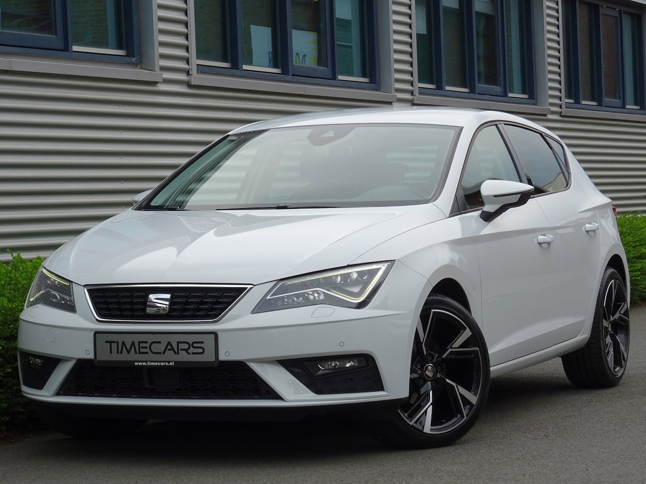 SEAT Leon - 1.2 TSI 110PK Style Carplay Sound LED Trekhaak - AutoWereld.nl