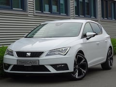 SEAT Leon - 1.2 TSI 110PK Style Carplay Sound LED Trekhaak