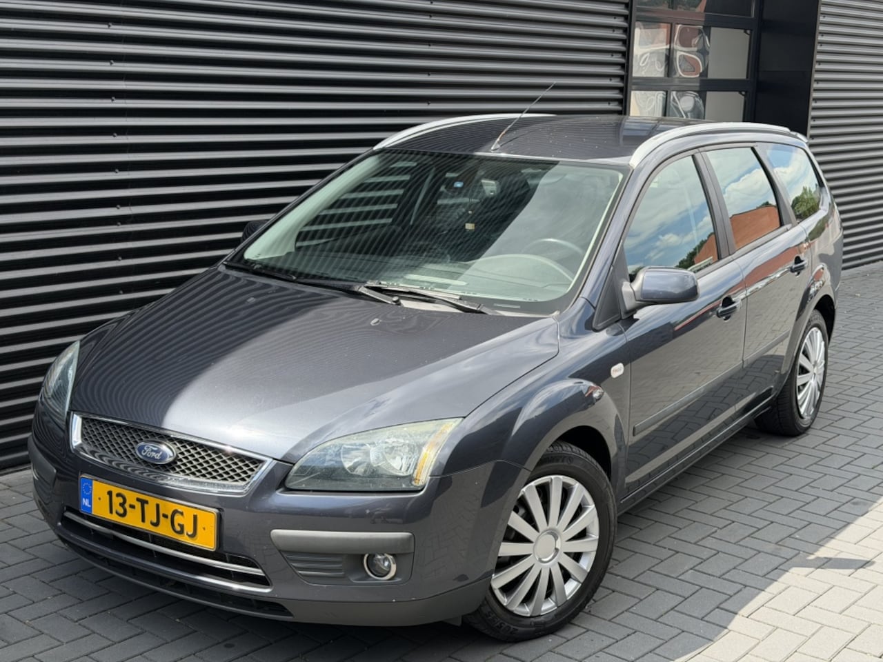 Ford Focus Wagon - 1.6-16V Futura 2006| AIRCO| CRUISE| NAVI| SUBW| NAP - AutoWereld.nl