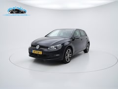 Volkswagen Golf - 1.2 TSI Business Edition R Connected