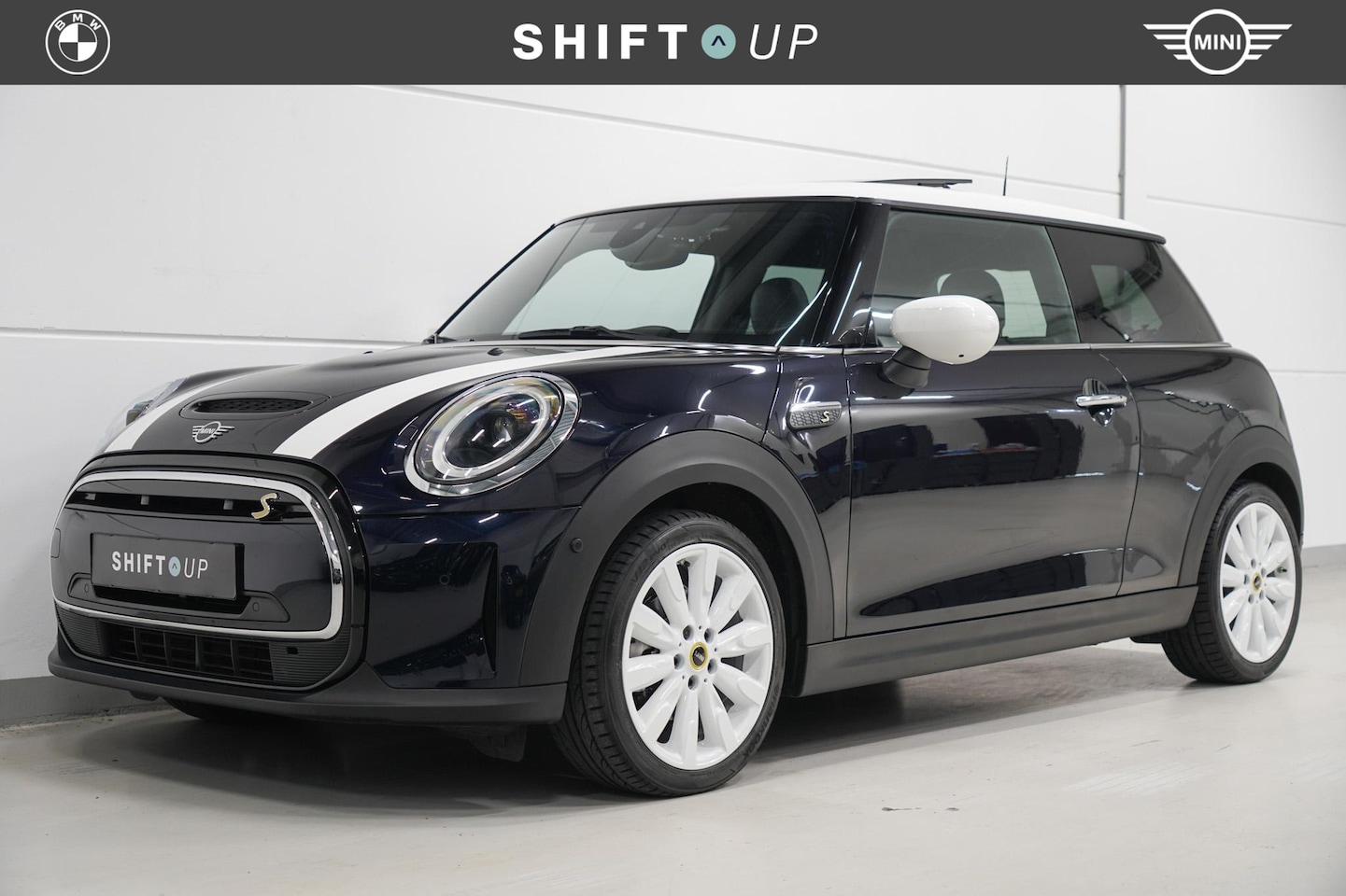 MINI Electric - Yours Panoramadak | Head Up | Harman Kardon - AutoWereld.nl