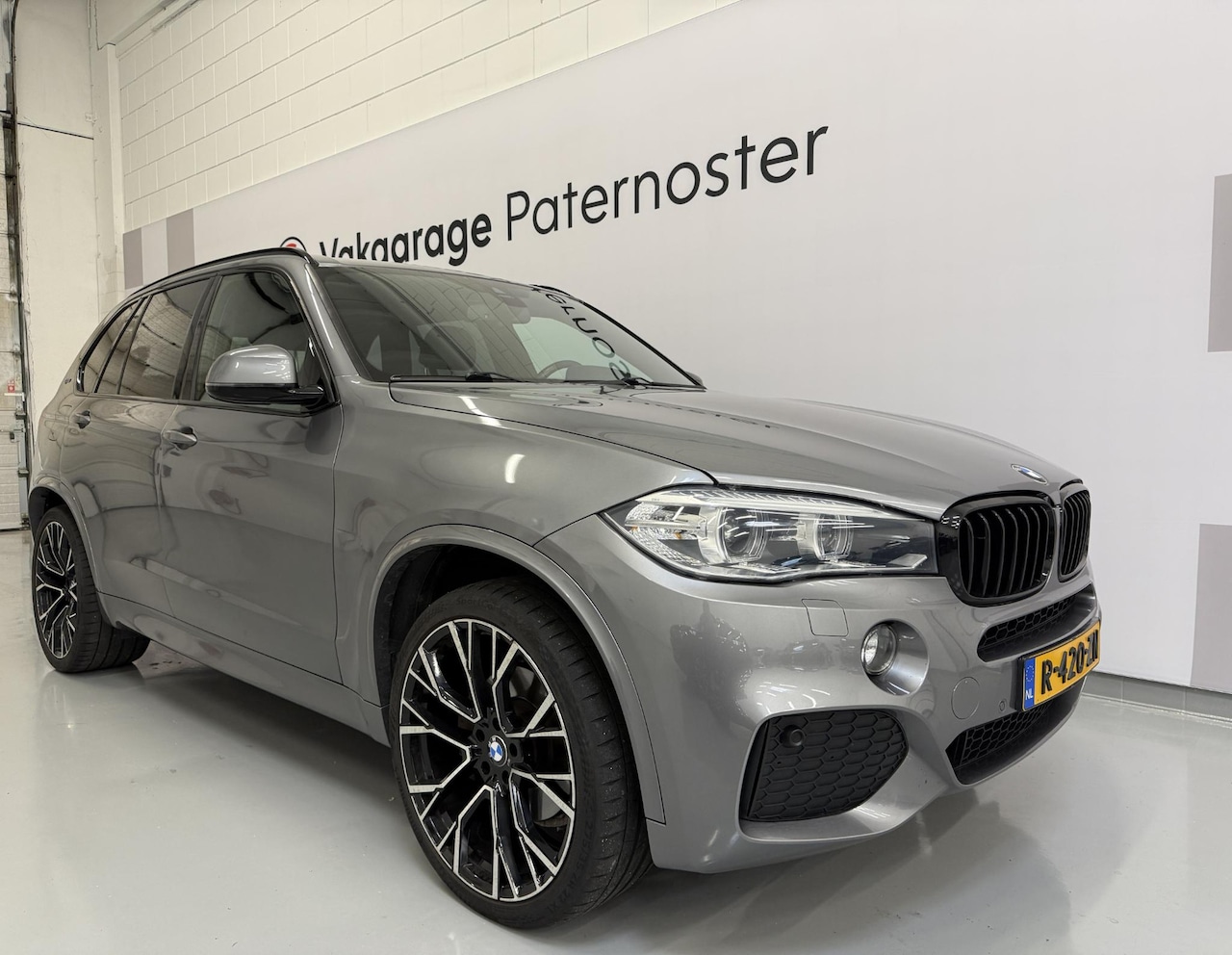 BMW X5 - xDrive40e M Sport Edition 22 '' / Luchtvering / Leder / Camera / Afneembare Trekhaak - AutoWereld.nl