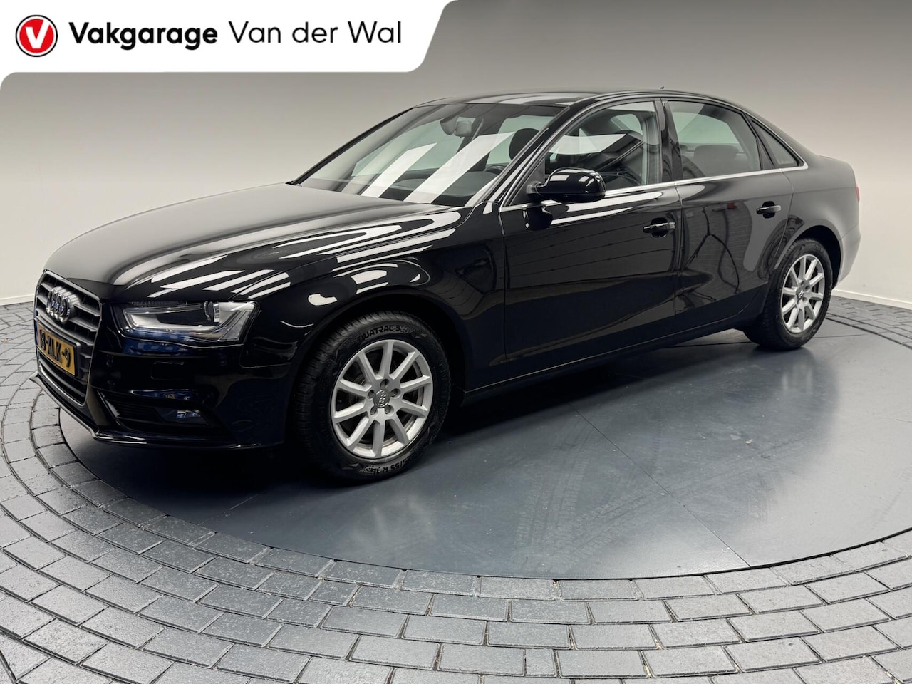 Audi A4 Limousine - 1.8 TFSi Pro Line Trekhaak-Navigatie-Cr.contr-Clima-Parkeersensoren-Lm16''velgen - AutoWereld.nl