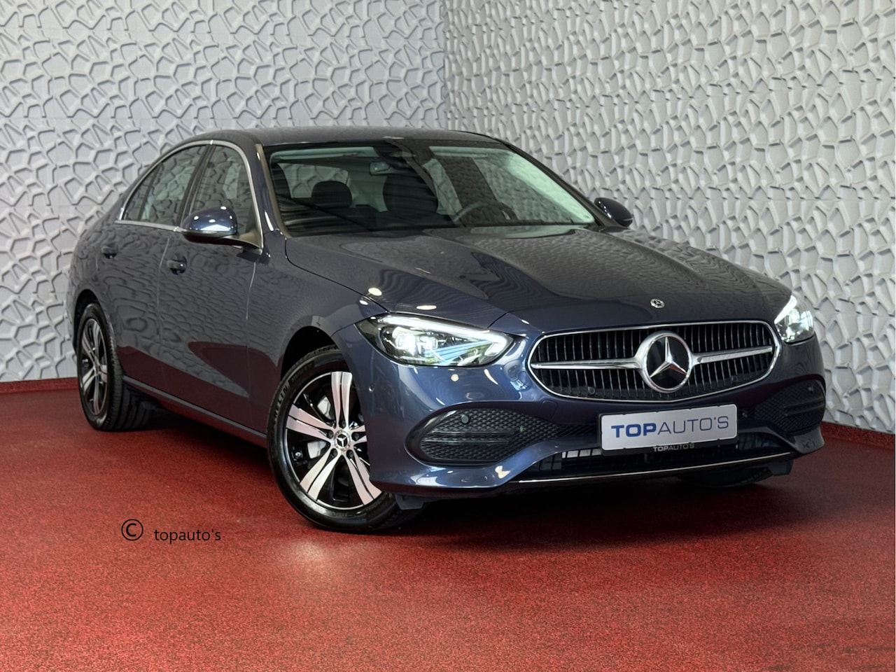 Mercedes-Benz C-klasse - 300e 313PK PHEV 12/2024 AVANTGARDE TREKHAAK HALF LEER CAMERA ELEK/STOEL/VERWARMD 12/2024 P - AutoWereld.nl