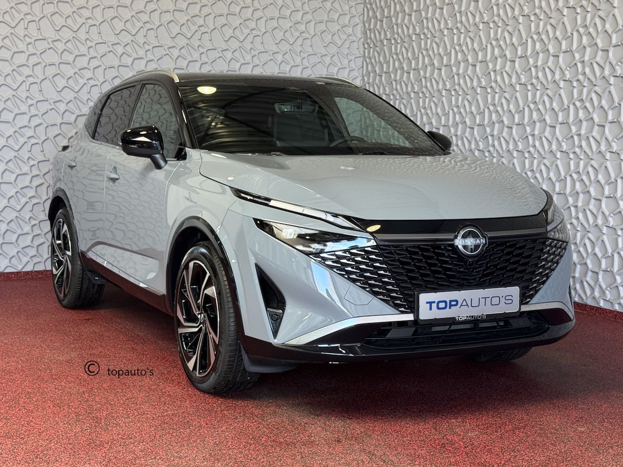 Nissan Qashqai - 1.3 MHEV 160PK TEKNA PLUS BOSE 2-TONE 20''LMV LEER ALCANTARA PANO MASSAGE BOSE STOEL/STUUR - AutoWereld.nl