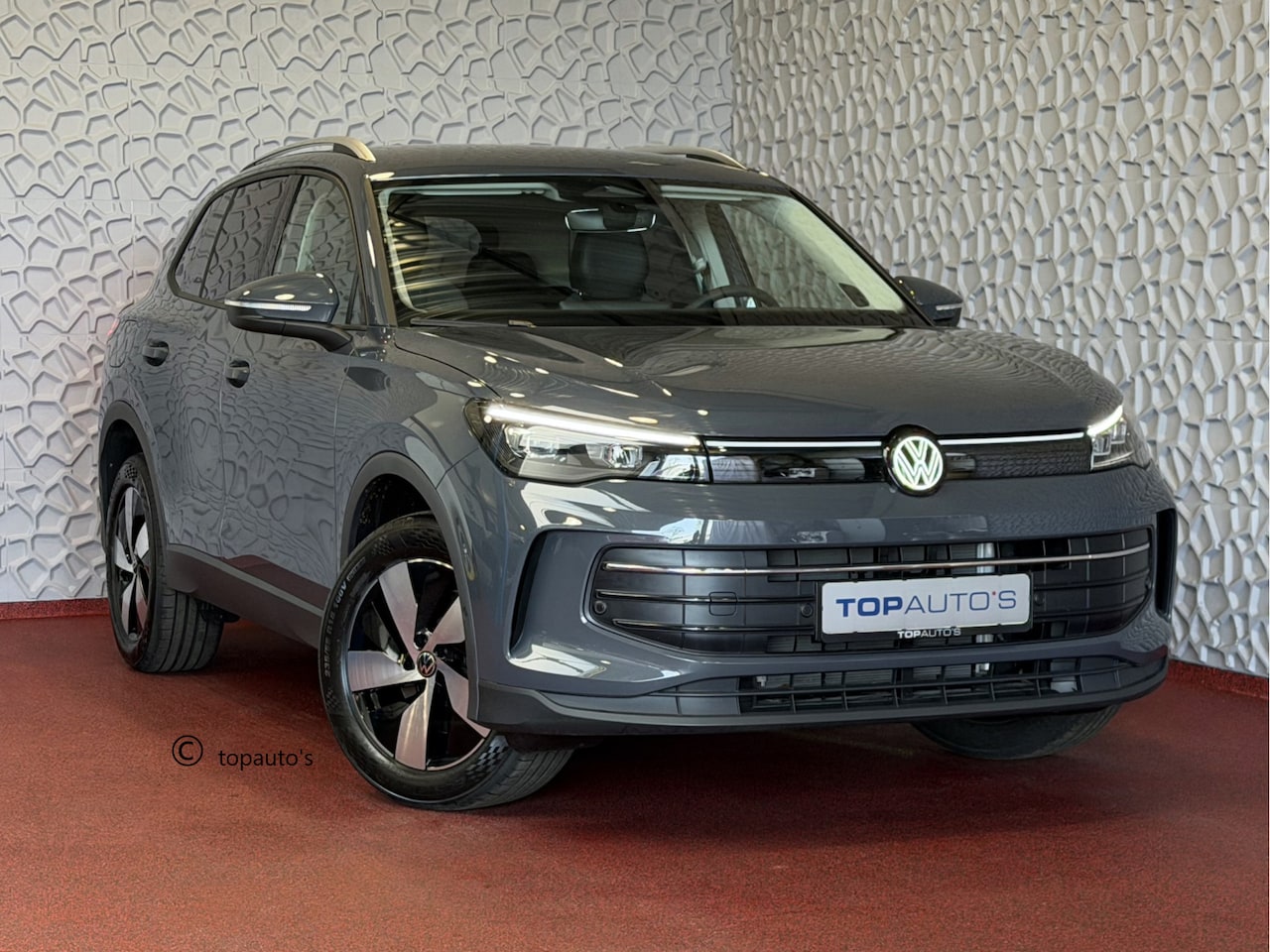 Volkswagen Tiguan - 1.5 eHYBRID ELEK.KLEP/TREKHAAK TRAILER ASSIST STOEL/STUUR VERW CAMERA PHEV PLUG IN HYBRID - AutoWereld.nl