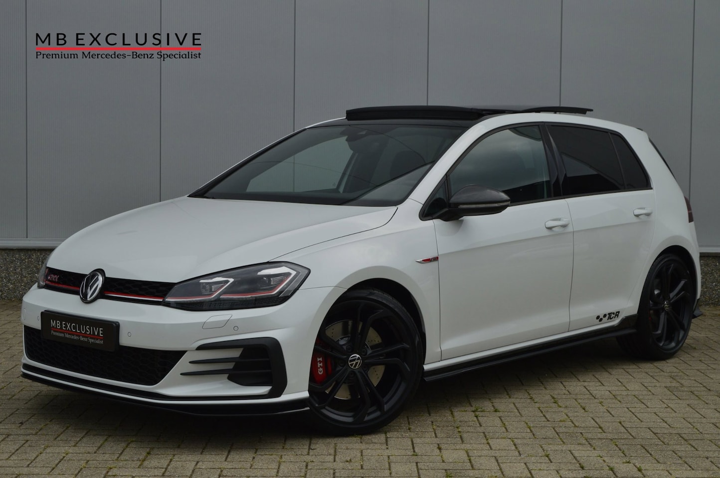 Volkswagen Golf - 7.5 2.0 TSI GTI TCR Perf Pack Carbon DSG7 290PK 2019 - AutoWereld.nl