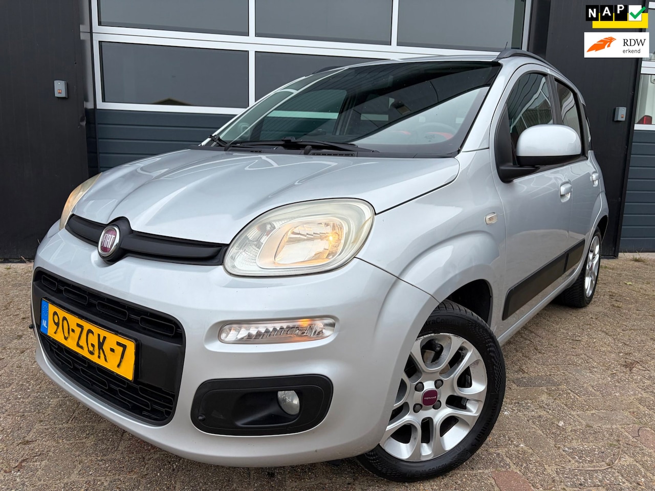 Fiat Panda - 0.9 TwinAir Sempre|Airco|Zeer nette auto!| - AutoWereld.nl