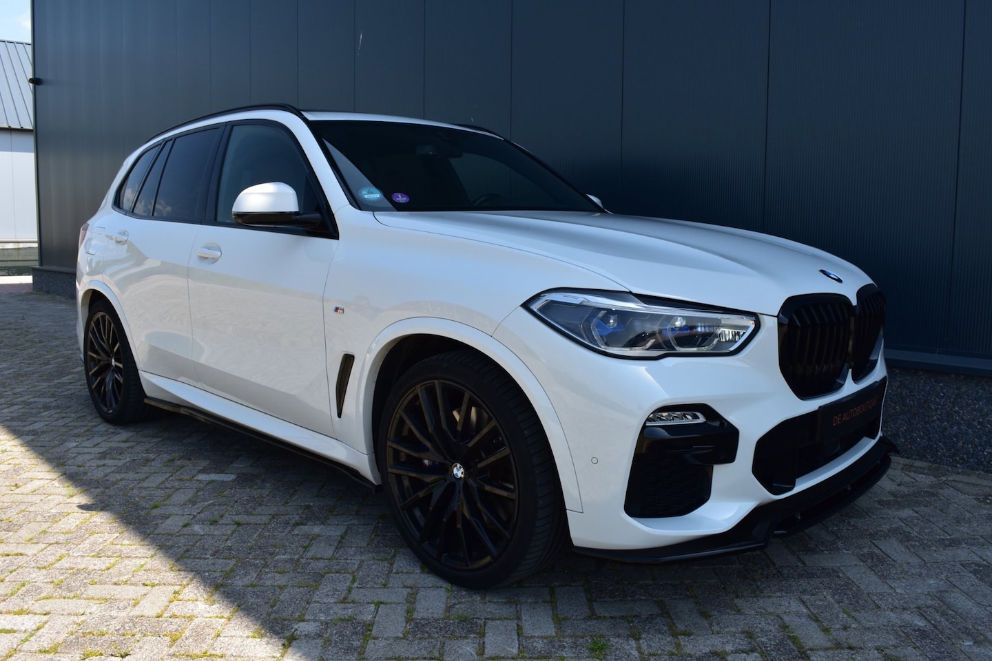 BMW X5 - XDrive45e High Executive M-Sport / Pano / Leder / HUD / 22" LM - AutoWereld.nl