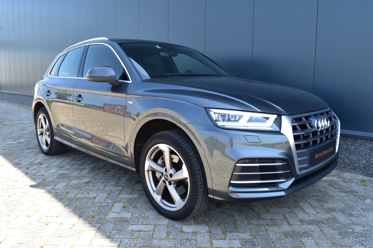 Audi Q5 - 2.0 TFSI Quattro 2x S-line / NL auto / Pano / Virtual / Trekhaak - AutoWereld.nl