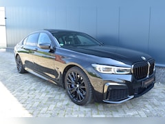 BMW 7-serie - 745Le High Exe M-Sport / Pano / 4WD Besturing / Softclose / 360 Camera