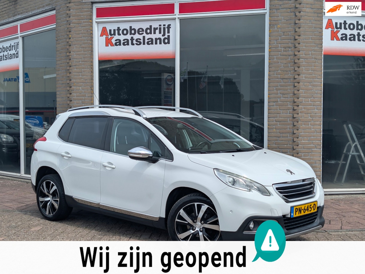 Peugeot 2008 - 1.6 e-HDi Allure - Navi - Cruise - - AutoWereld.nl
