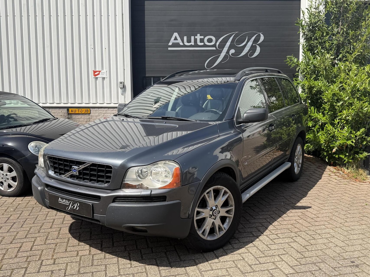 Volvo XC90 - 2.4 D5 EXECUTIVE | 7-PERS | DAK | TREKHAAK | 100% - AutoWereld.nl