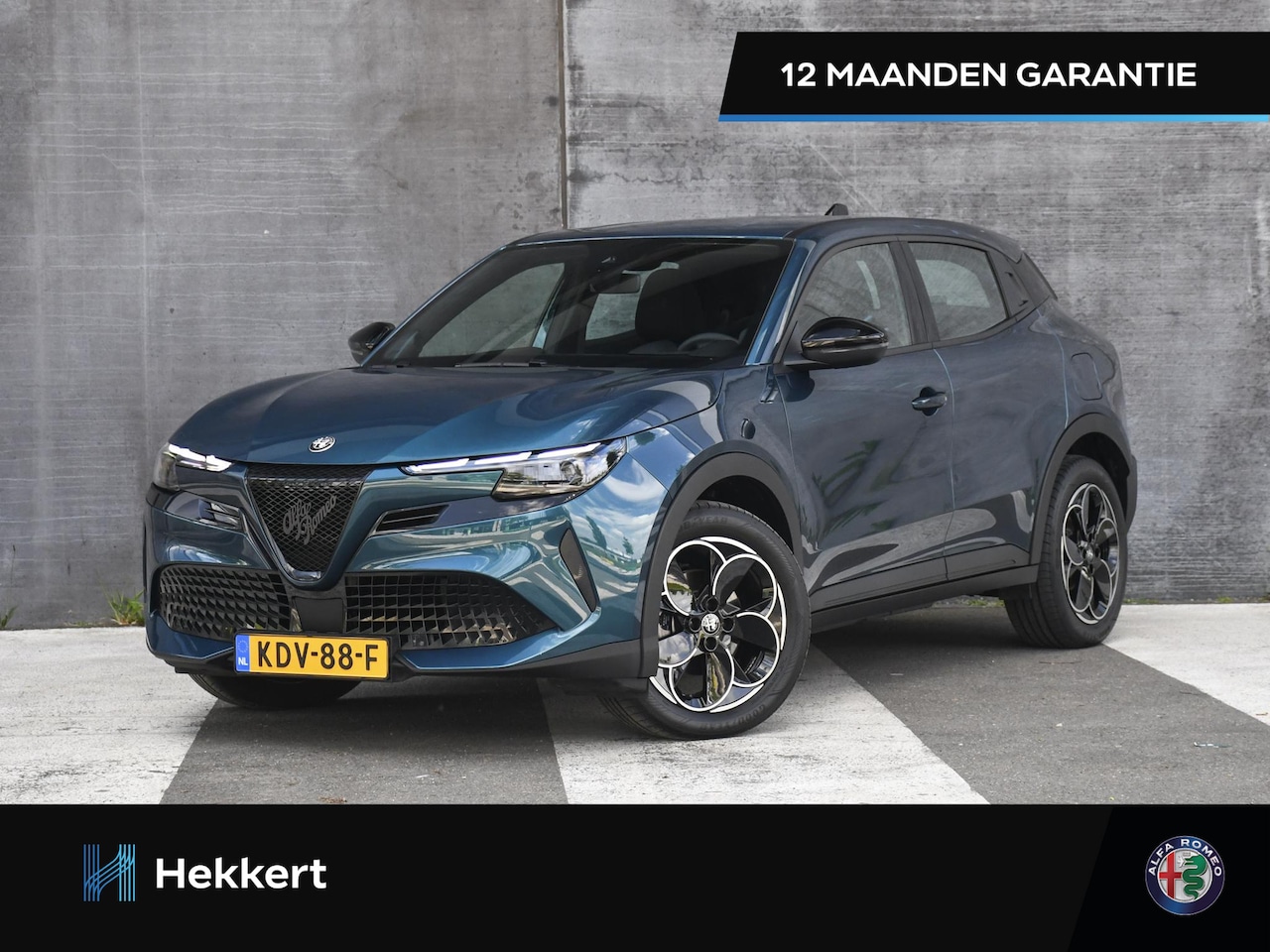 Alfa Romeo Junior - Elettrica 54 kWh 156pk Automaat 18''LM | PDC ACHTER | ADAPT. CC | STANDKACHEL | APPLE-CARP - AutoWereld.nl