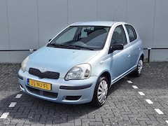 Toyota Yaris - 1.0 VVT-i Idols