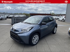 Toyota Aygo X - 1.0 VVT-i MT Play Nieuw geregistreerd, direct leverbaar, 5 KM