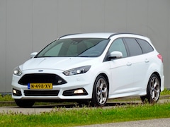 Ford Focus Wagon - 2.0 ST 250Pk /// Recaro / Bijna alle opties