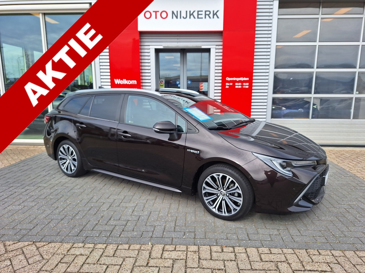 Toyota Corolla Touring Sports - 1.8 Hybrid Style Limited**Zomeraanbieding!! Gratis Trekhaak** - AutoWereld.nl