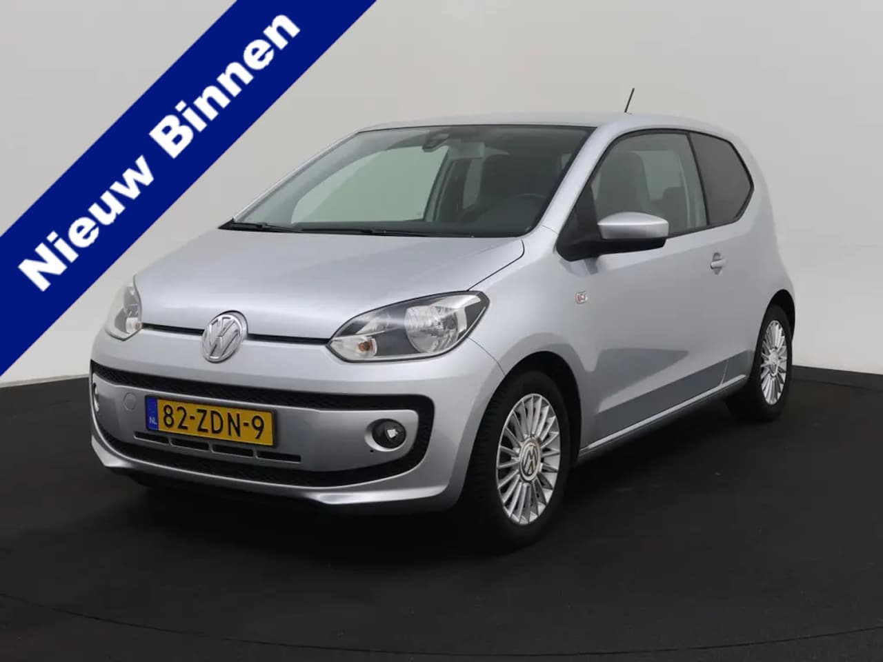 Volkswagen Up! - 1.0 high up! BlueMotion | LMV |  10-2012 211.967 KM - AutoWereld.nl