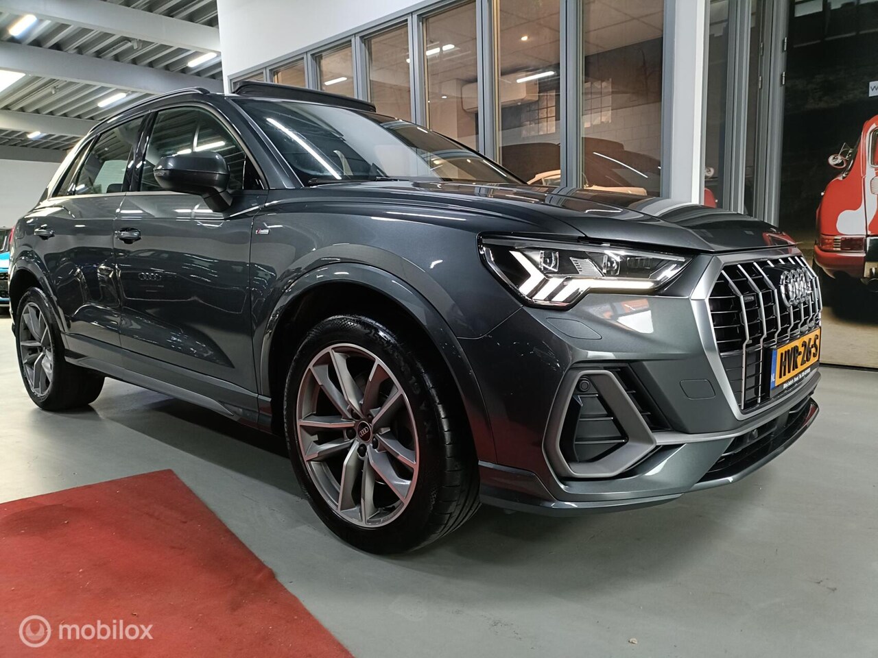 Audi Q3 - 40 TFSI quattro 3X SLINE S-TRONIC PANORAMA VIRTUAL LEER LED ELEC. ACHTERKLEP CAMERA - AutoWereld.nl