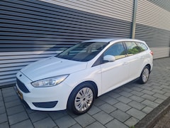 Ford Focus Wagon - 1.0 Trend