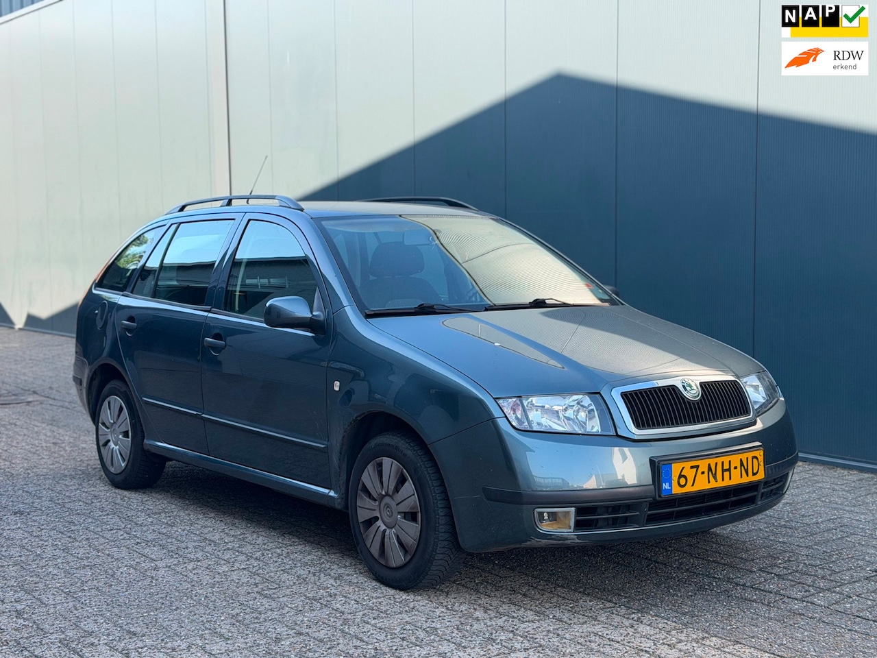 Skoda Fabia Combi - 1.4-16V Flash Inruilkoopje APK 02-2027 - AutoWereld.nl