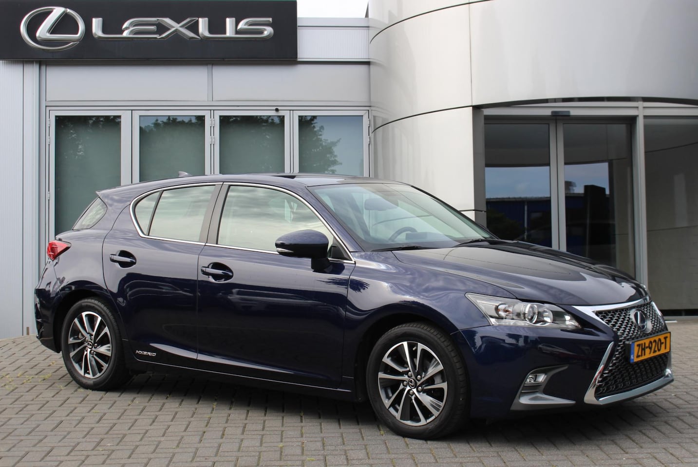 Lexus CT 200h - Business Line NL-AUTO NAV CRUISE CAMERA - AutoWereld.nl